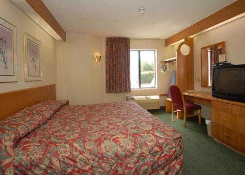 Quality Inn & Suites Richardson-Dallas Rum bild